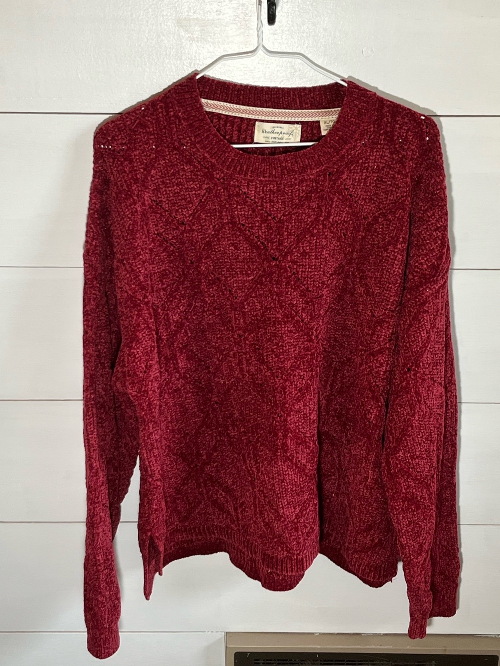 Weatherproof Cable Knit Crewneck Sweater - Burgundy